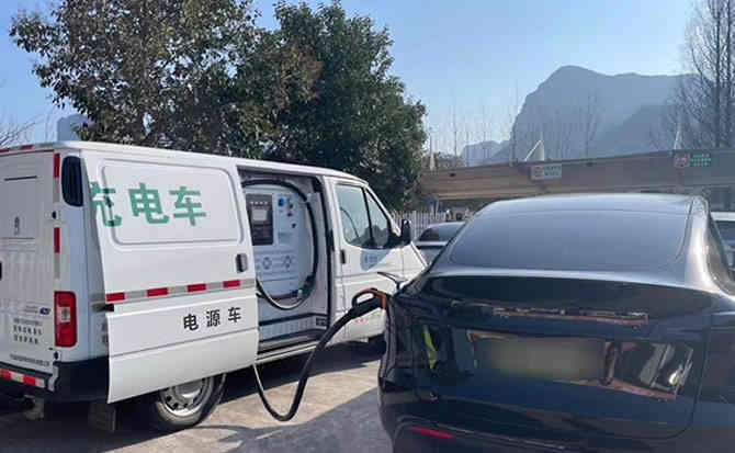 红古区汽车搭电